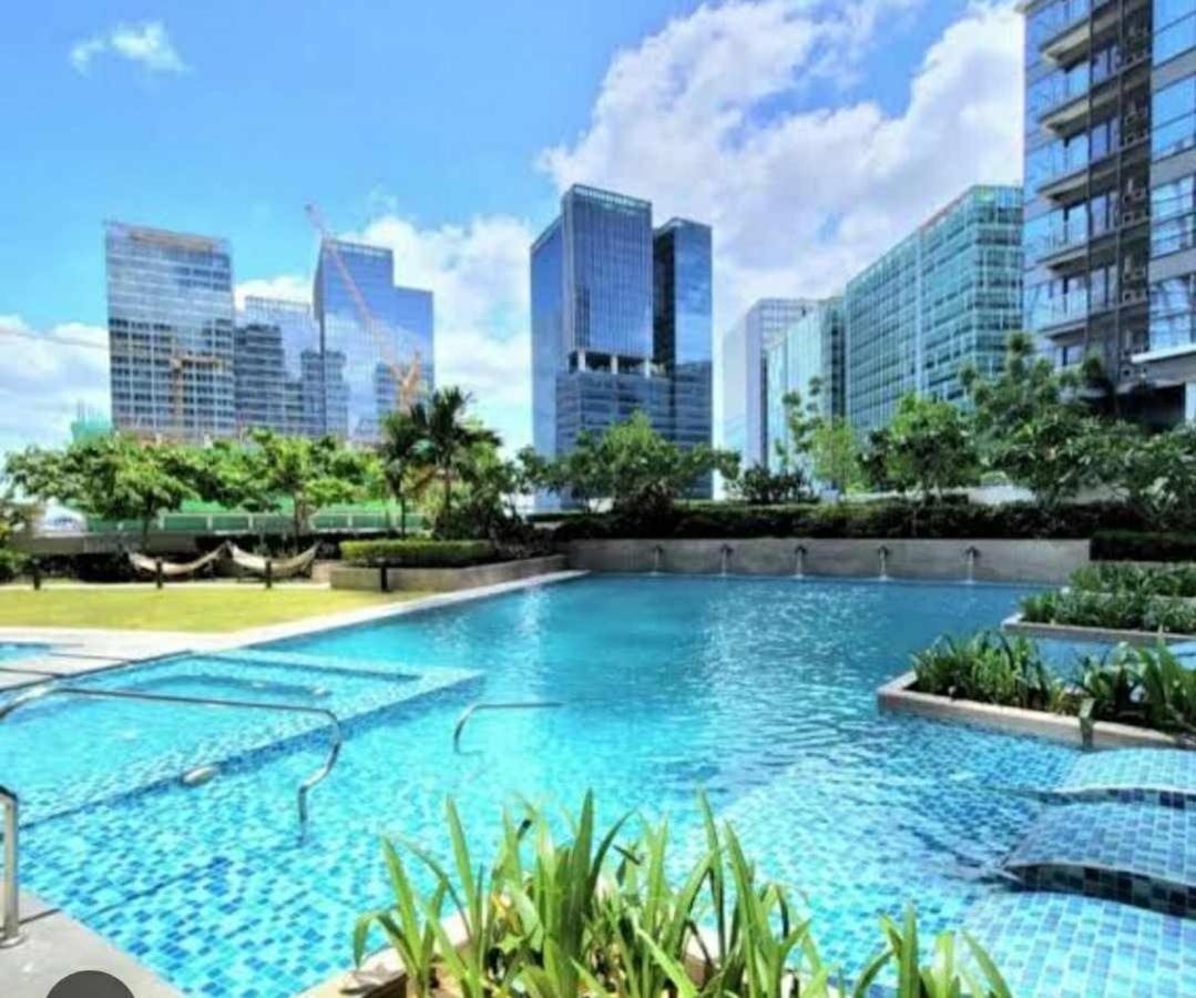 Uptown Parksuites Bgc Taguig Εξωτερικό φωτογραφία